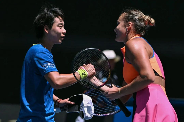 yl23455永利官网-和萨巴伦卡交手“很爽！”|白卓璇|阿丽娜·萨巴伦卡|网球比赛|澳网|女单_新浪体育_新浪新闻